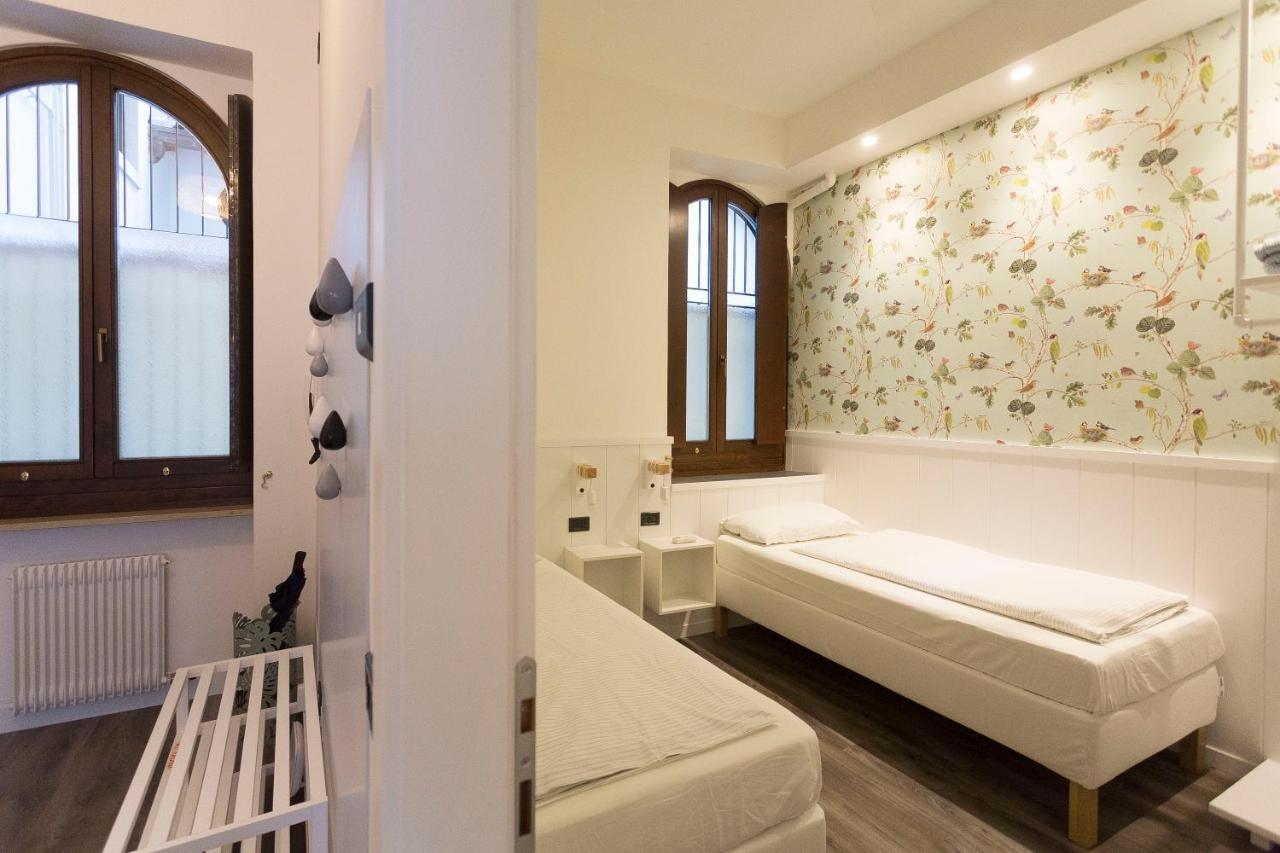 Ferienwohnung Casa Piazza Erbe 70 Mq Riva del Garda Exterior foto